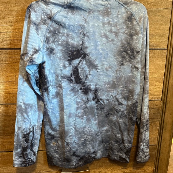 Lululemon Long Sleeve - Picture 2 of 2